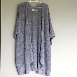 ARITZIA | COMMUNITY IONIC CAPE | LIGHT GREY